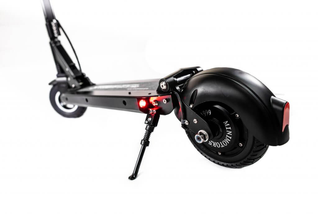 TROTTINETTE MINIMOTORS SPEEDWAY MINI 4 PRO LYON Moov-Elec SPEEDWAY MINI 4 PRO